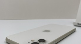 Mint
													Apple iPhone 11 - Unlocked, White, 64 GB, A2111, photo 5 of 5