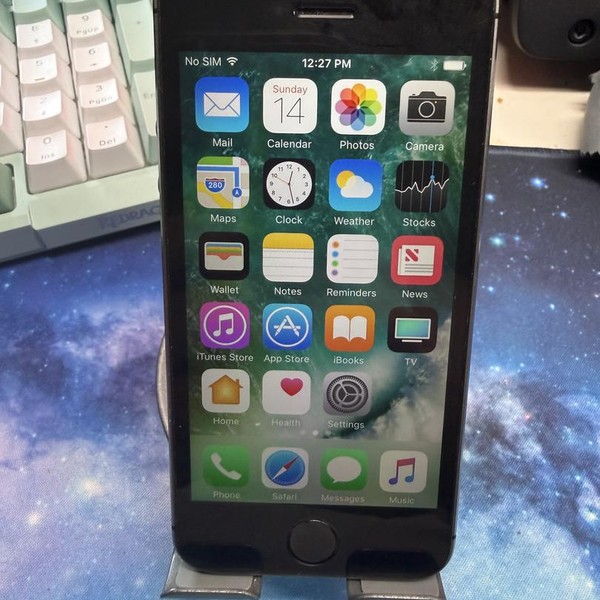 Apple iPhone 5S - AT&T, 16 GB, Gray, A1533