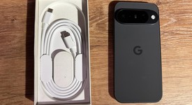 Mint
													Google Pixel 10 - Unlocked, Obsidian, 128 GB, GLBW0, photo 3 of 7