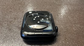 Good
													Apple Watch Series 7 45mm - Black, A2474 - GPS, Aluminum, photo 3 of 4