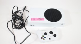 Good
													Xbox Series S (2020) - White, 512 GB, photo 1 of 4