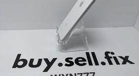 Good
													Apple iPhone Xr - Unlocked, White, 64 GB, A1984, photo 4 of 6