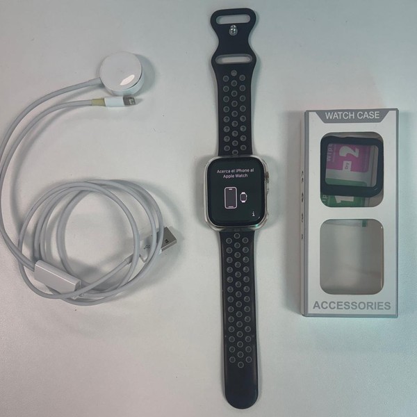 Apple Watch Series 8 45mm - Unlocked, Gold, A2774 - Cellular, Stainless