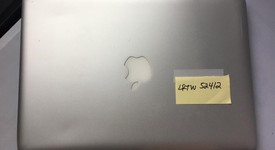 Good
													MacBook Pro 2011 (Unibody) - 13" - Silver, 500 GB, 4 GB, photo 4 of 6