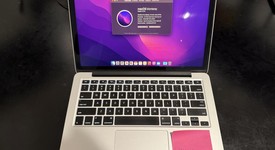 Good
													MacBook Pro 2015 (Retina) - 13" - Silver, 256 GB, 8 GB, photo 1 of 9