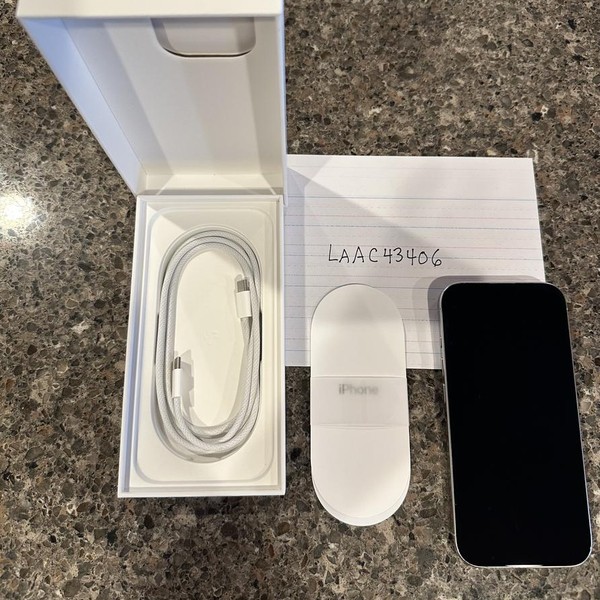 Apple iPhone 16 Pro - Unlocked, 512 GB, White, A3083