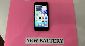 Good
													Apple iPhone SE 2nd Gen 2020 - Unlocked, Black, 64 GB, A2275, photo 1 of 13