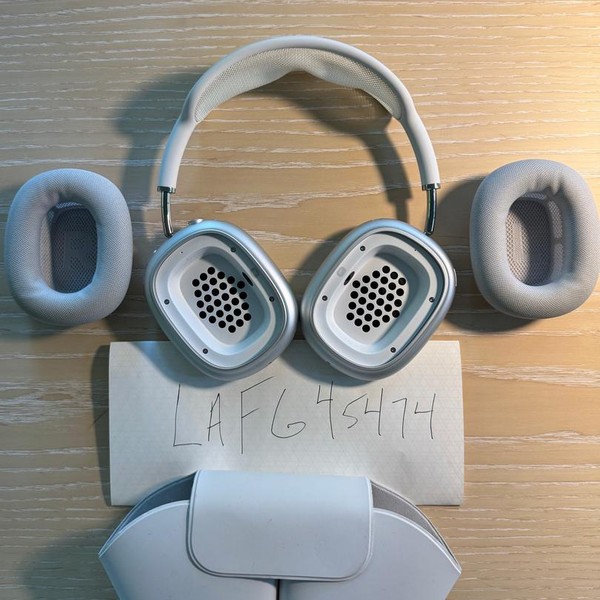 Apple AirPods Max - Silver