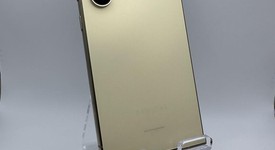 Good
													Samsung Galaxy S24 Ultra - US Cellular, Yellow, 256 GB, 12 GB, SM-S928U, photo 2 of 6