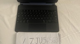 Used
													Apple Magic Keyboard for iPad Pro - Black, photo 2 of 7
