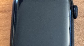 Good
													Apple Watch SE 2nd Gen 40mm - Unlocked, Midnight, A2726 - Cellular, Aluminum, photo 3 of 12