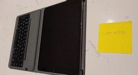 Mint
													Apple iPad Air 2 - Unlocked, Gray, 64 GB, photo 4 of 12