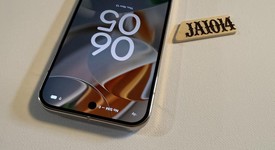 Mint
													Google Pixel 9 Pro - Unlocked, Porcelain, 256 GB, 16 GB, GR83Y, photo 3 of 7