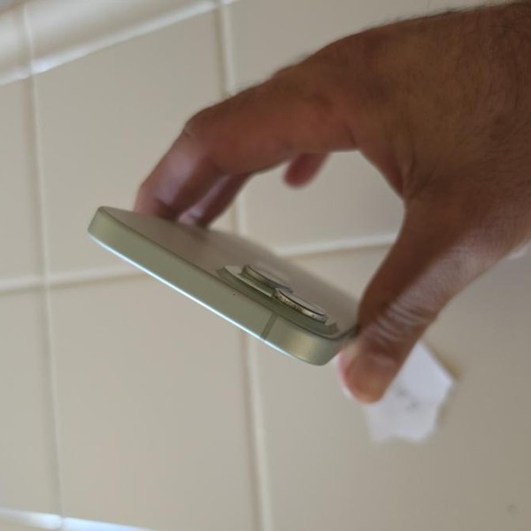 Apple iPhone 15 - Unlocked, 256 GB, Green, A2846