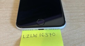 Mint
													Apple iPhone SE 2nd Gen 2020 - Unlocked, White, 128 GB, A2275, photo 3 of 7