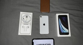 Mint
													Apple iPhone SE 2nd Gen 2020 - AT&T, White, 128 GB, A2275, photo 2 of 6