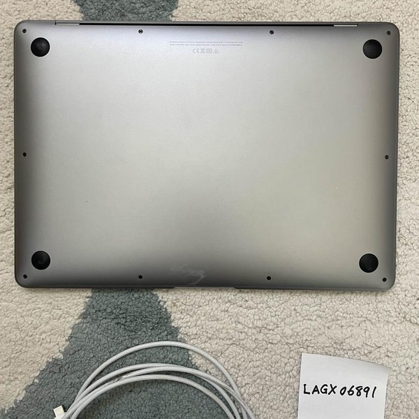 MacBook Air 2020 - 13 inch - 256 GB, Gray, 8 GB, Intel Core i5