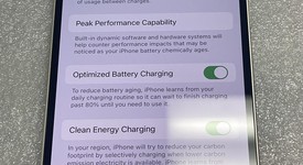 Mint
													Apple iPhone 13 - TracFone, Starlight, 128 GB, A2482, photo 3 of 10
