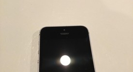 Good
													Apple iPhone SE 1st Gen 2016 - Sprint, Grey, 16 GB, A1723, photo 5 of 10