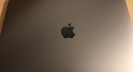 Good
													MacBook Pro 2017 (With Touch Bar) - 13" - I7, Gray, 512 GB, 16 GB, photo 1 of 14