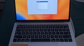 Mint
													MacBook Pro 2017 (No Touch Bar) - 13" - I5, Silver, 128 GB, 8 GB, photo 2 of 8
