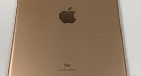 Fair
													Apple iPad 8th Gen - Wi-Fi, Gold, 32 GB, A2270, photo 3 of 7