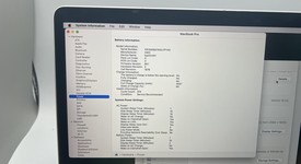 Fair
													MacBook Pro 2018 (With Touch Bar) - 13" - I7, Silver, 512 GB, 16 GB, photo 5 of 10