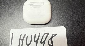 Used
													Apple AirPods 4th Gen - Standard, photo 3 of 4