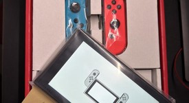 New
													Nintendo Switch - Red & Blue, 32 GB, photo 4 of 8
