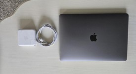 Good
													MacBook Pro 2020 - 13" - I5, Gray, 512 GB, 16 GB, photo 2 of 11