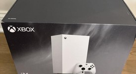 New
													Xbox Series X (2020) - Robot White, 1 TB, All-Digital, photo 1 of 5
