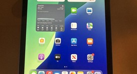 Mint
													Apple iPad 10th Gen - Unlocked, Blue, 64 GB, A2757, photo 1 of 7