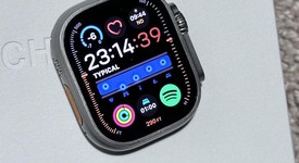 Good
													Apple Watch Ultra 2 49mm - Unlocked, Natural, A2986, photo 2 of 11