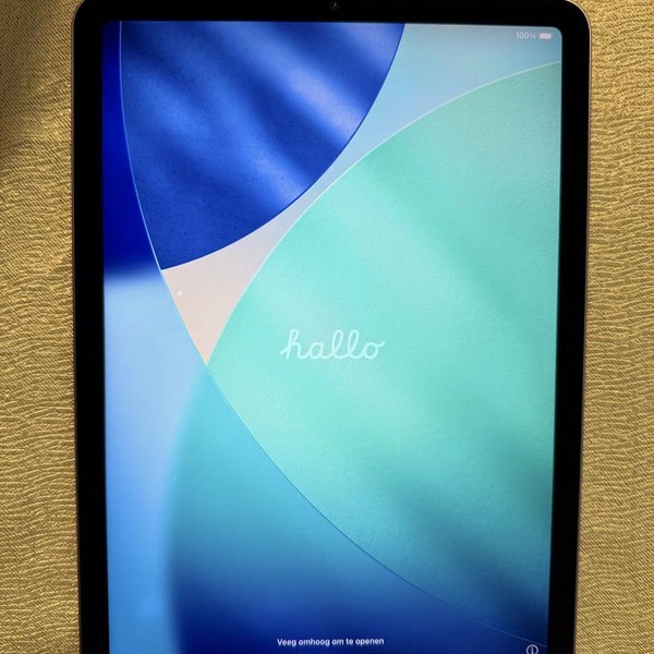 Apple iPad Air (5th Gen) - Wi-Fi, 256 GB, Purple, A2588