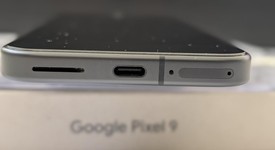 Mint
													Google Pixel 9 - Unlocked, Obsidian, 128 GB, 12 GB, G2YBB, photo 2 of 10