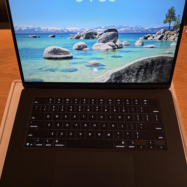 MacBook Air 2025 (M4) - 15 inch - 256 GB, Midnight, 16 GB, Apple M4