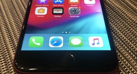 Good
													Apple iPhone 8 - Verizon, Red, 64 GB, A1863, photo 3 of 6