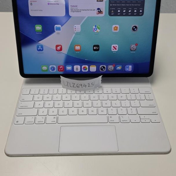 Apple iPad Pro 12.9 inch 6th Gen 2022 - Unlocked, 128 GB, Gray