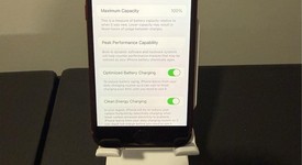 Good
													Apple iPhone SE 3rd Gen 2022 - T-Mobile, Red, 64 GB, A2595, photo 3 of 4