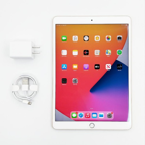 Apple iPad Pro 10.5 inch - Unlocked, 64 GB, Gold