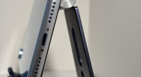 Mint
													Apple iPhone Xr - Unlocked, Blue, 64 GB, A1984, photo 2 of 9