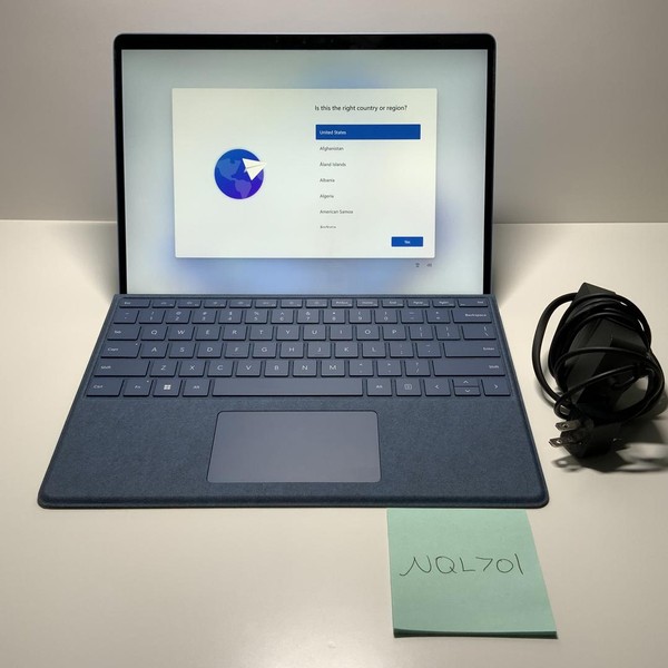 Microsoft Surface Pro 9 - Wi-Fi, 256 GB, Sapphire, 8 GB, Intel Core i5, Wi-Fi