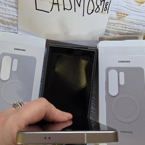 Samsung Galaxy S26 Ultra - Unlocked, 512 GB, White, 12 GB, SM-S948U1