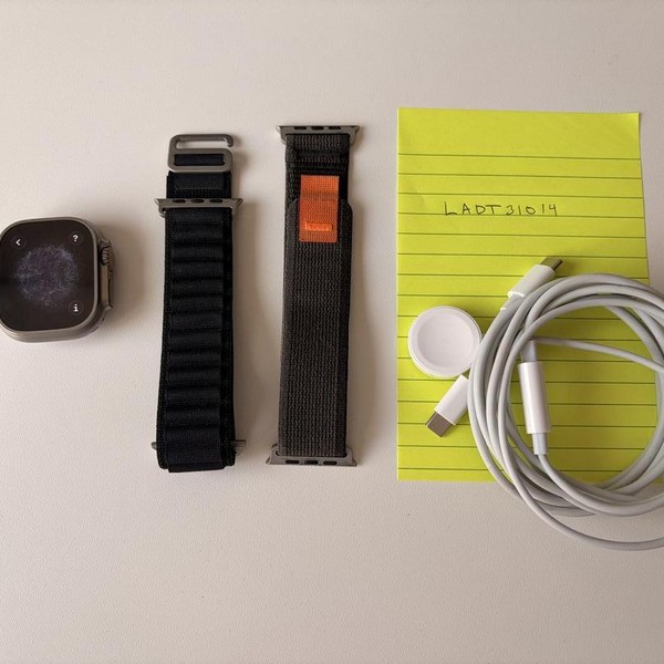 Apple Watch Ultra 49mm - Unlocked, Titanium, A2622