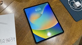 Mint
													Apple iPad Pro 12.9" 4th Gen 2020 - Unlocked, Gray, 256 GB, A2069, photo 2 of 6