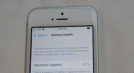 Good
													Apple iPhone SE 1st Gen 2016 - Unlocked, Silver, 32 GB, A1662, photo 4 of 5