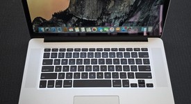 Good
													MacBook Pro 2015 (Retina) - 15" - Silver, 256 GB, 16 GB, photo 1 of 4