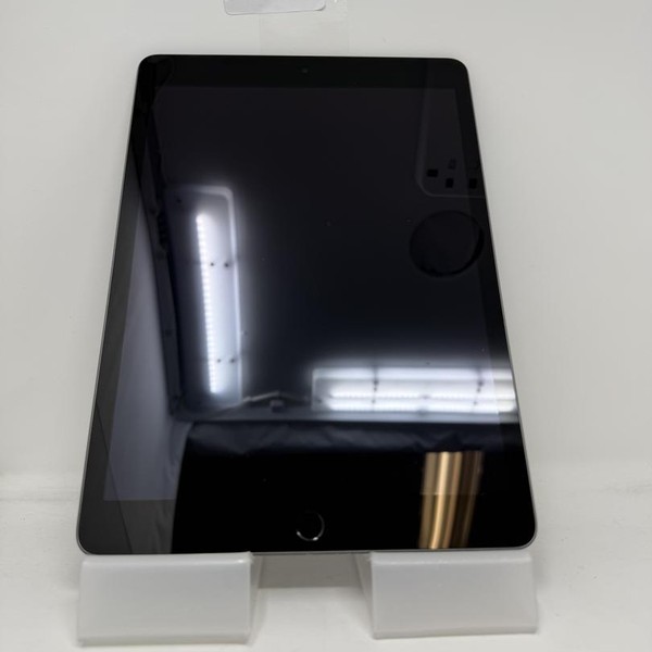Apple iPad (9th Gen) - Wi-Fi, 64 GB, Gray, A2602