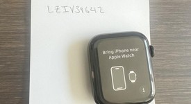 Good
													Apple Watch Series 4 44mm - Unlocked, Black, A1976 - Cellular, Stainless, photo 1 of 5