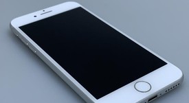 Good
													Apple iPhone 7 - Unlocked, Silver, 32 GB, A1660, photo 2 of 6